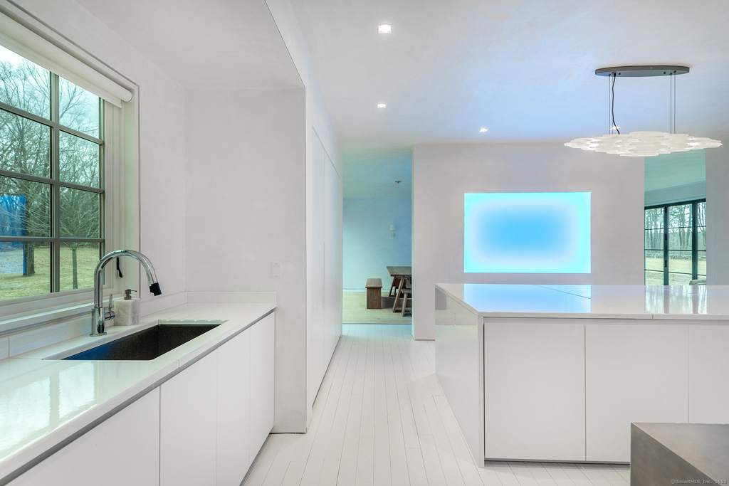 24 Old Roxbury Road - Photo 1