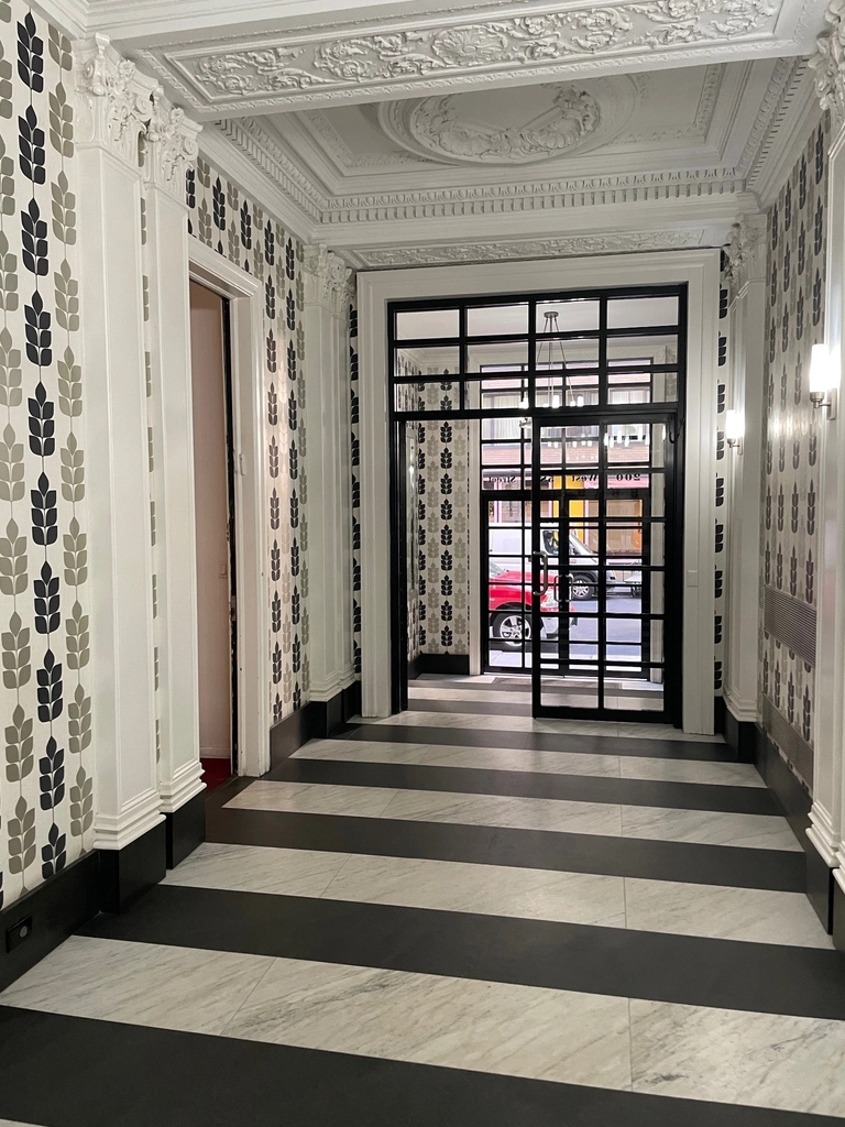 200 West 58th Street - Photo 6
