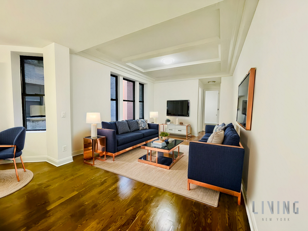 200 West 58th Street - Photo 0