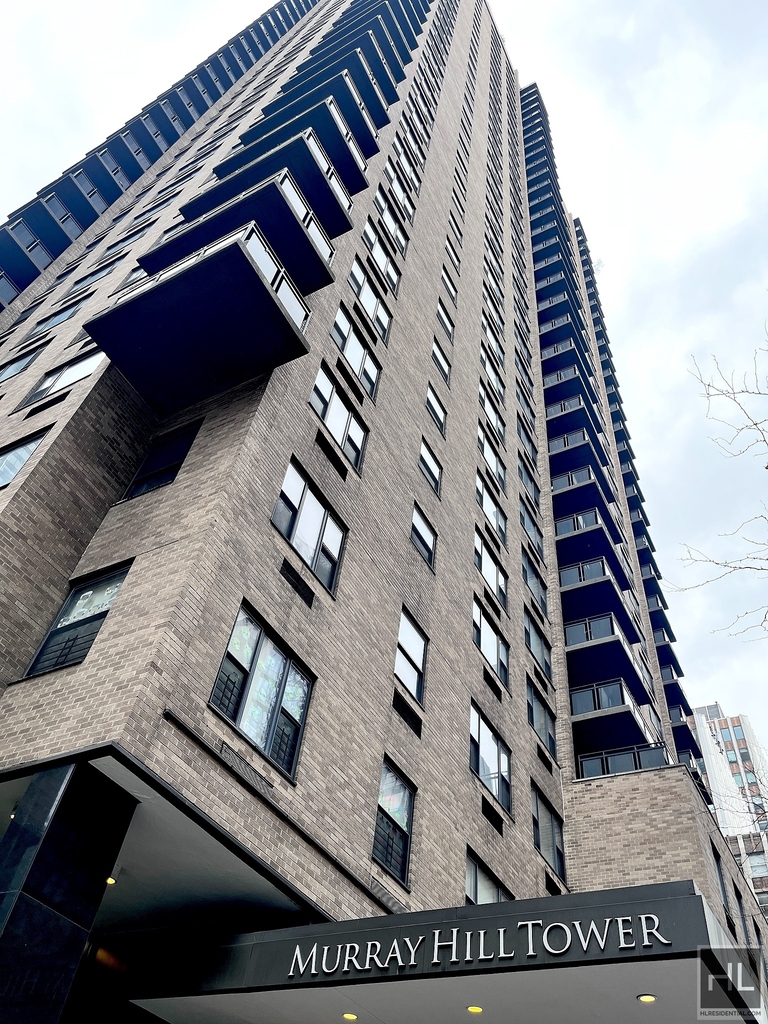 East 40th Street - Photo 20