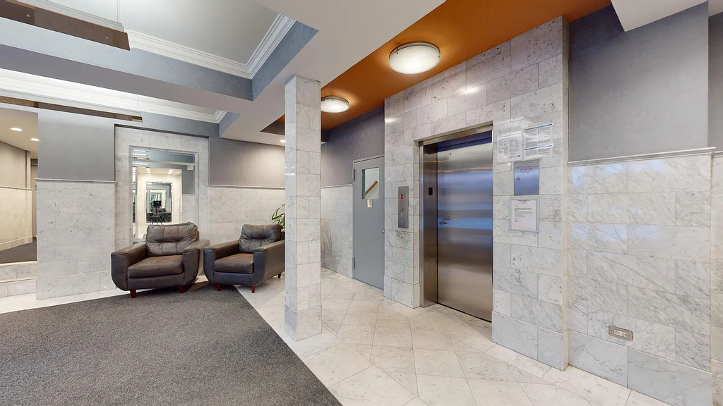 305 West 13th Street - Photo 10