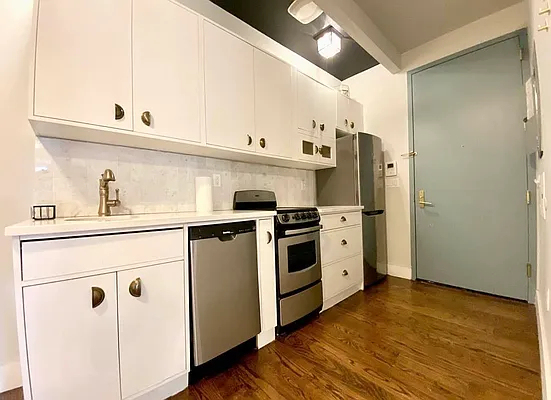 489 Washington Avenue - Photo 2