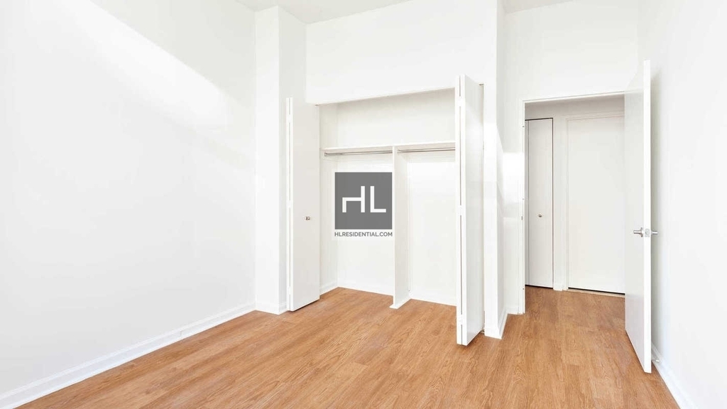 East 39th Street - Photo 3