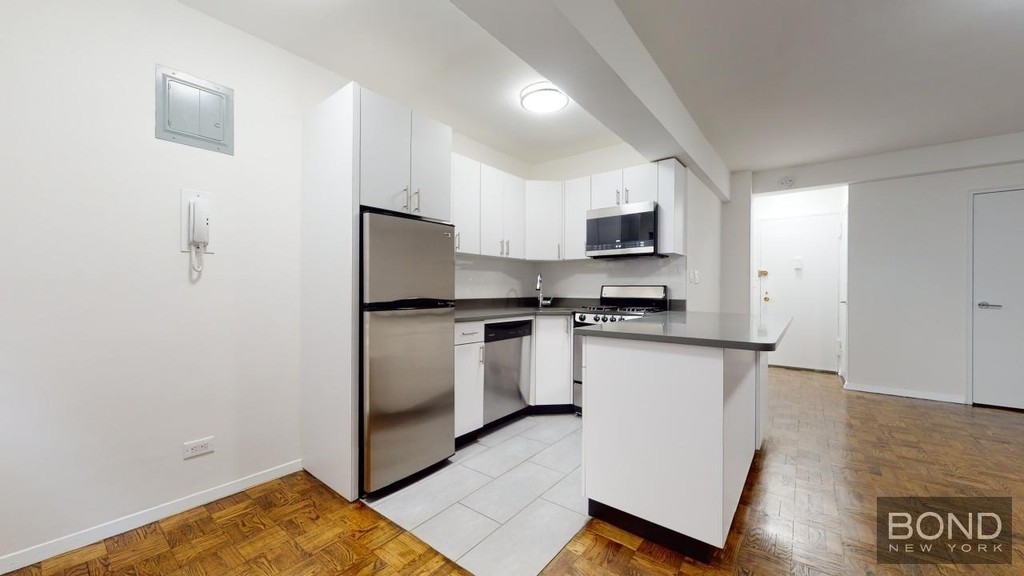 Beekman Place - Photo 1