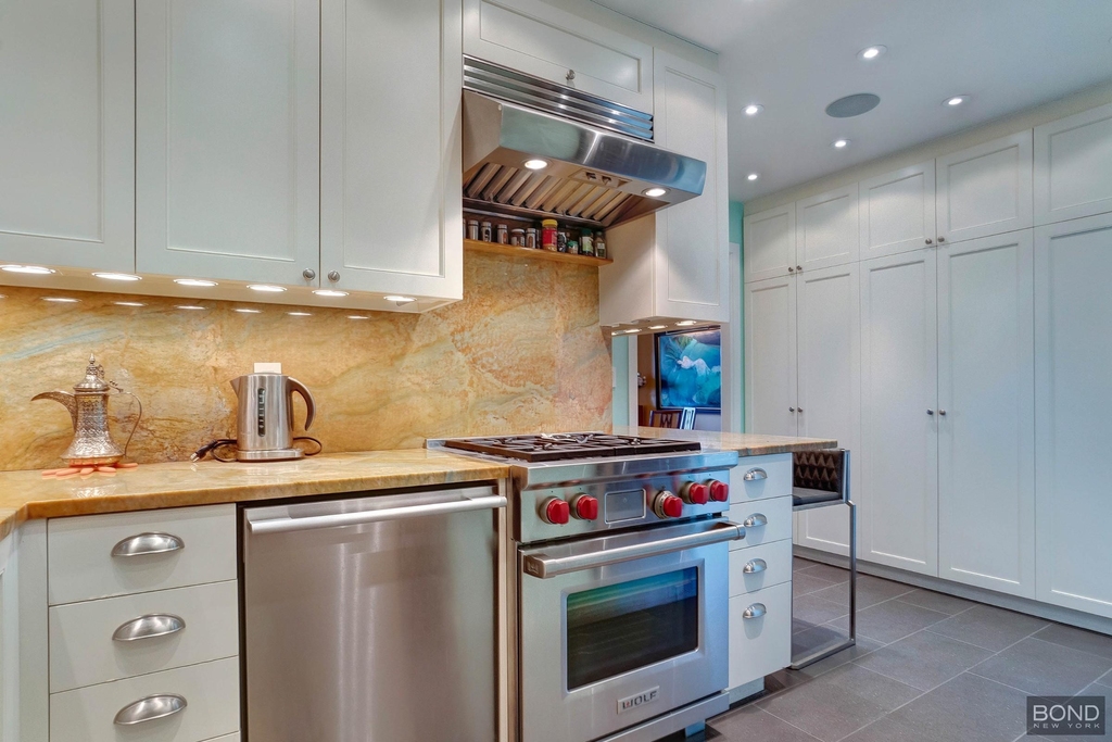 128 Central Park South - Photo 7