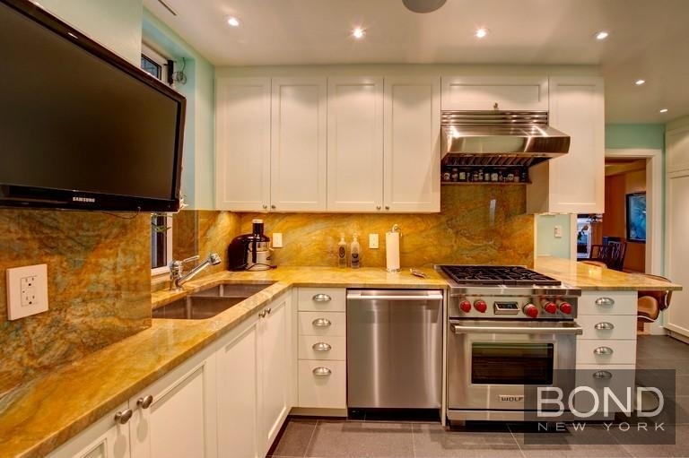 128 Central Park South - Photo 6