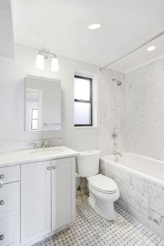 865 1st Avenue - Photo 2