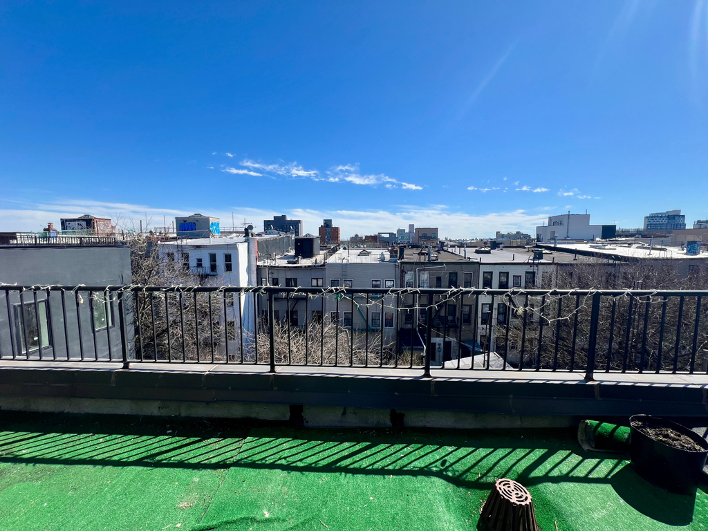 320 melrose st - Photo 8