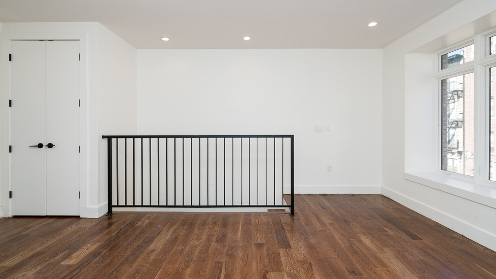 1054 Bushwick Avenue - Photo 9