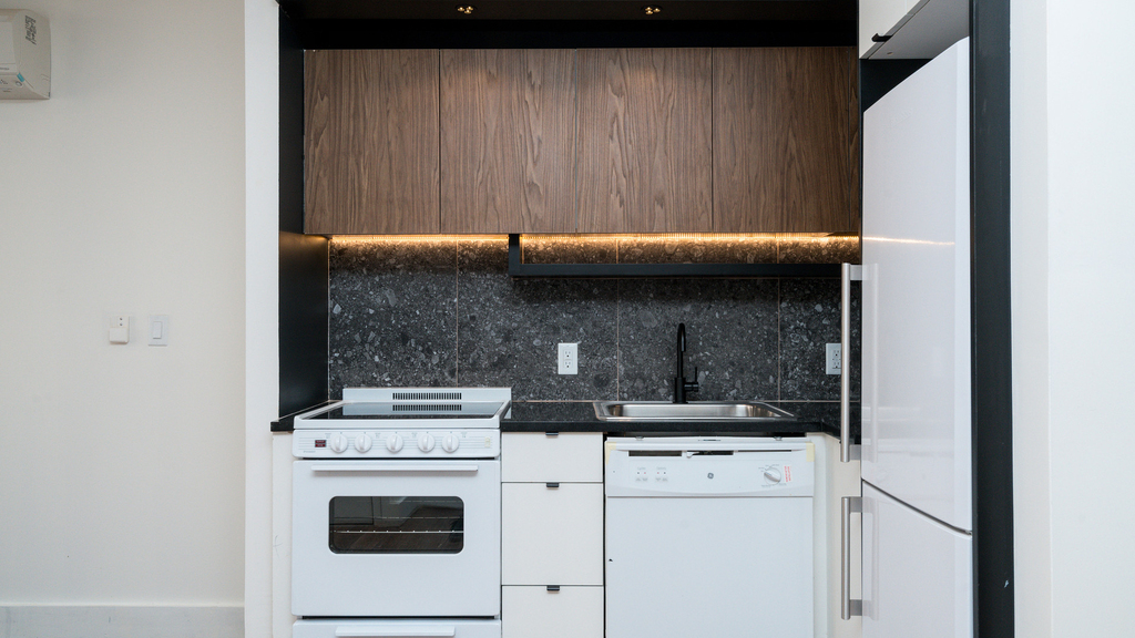 1054 Bushwick Avenue - Photo 15
