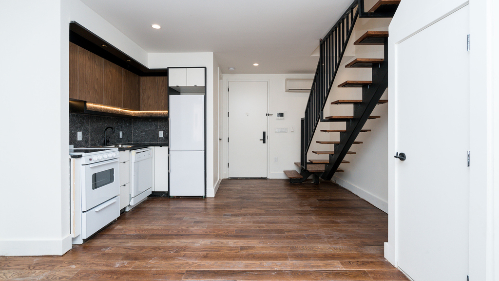 1054 Bushwick Avenue - Photo 1