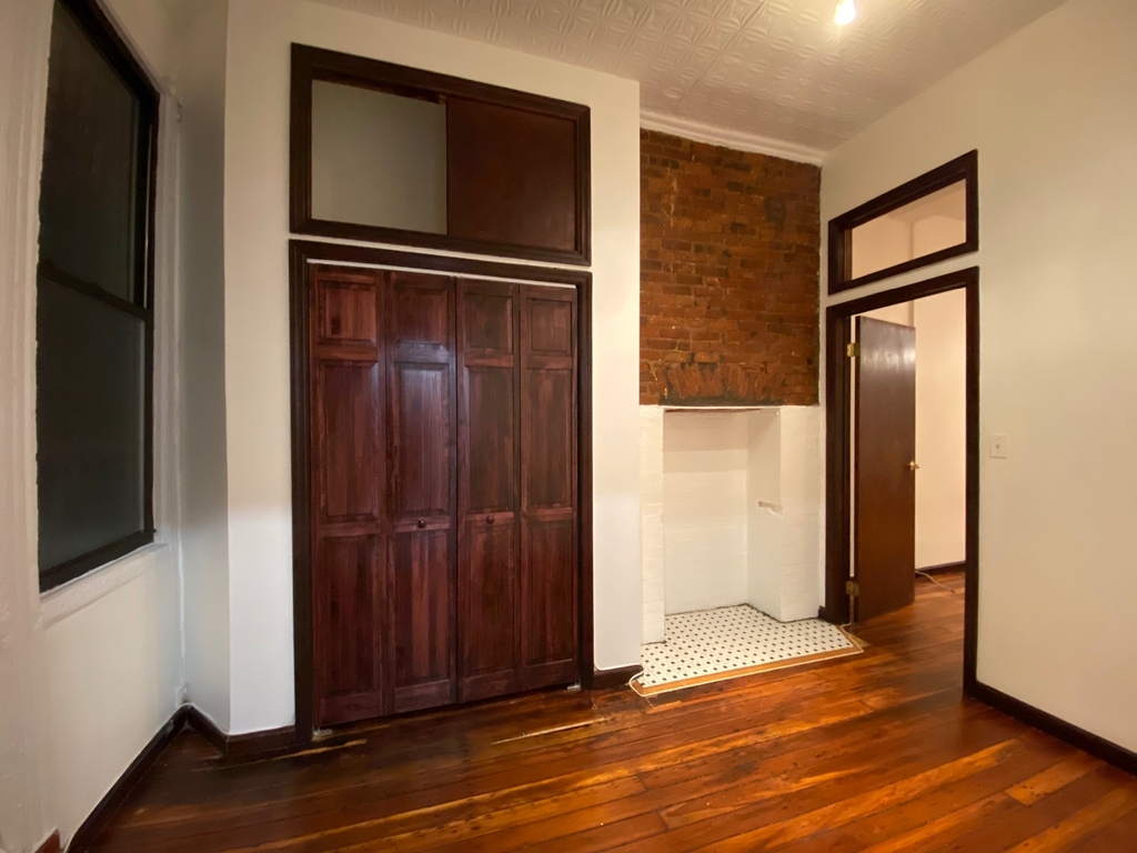 137 Bleecker Street - Photo 5