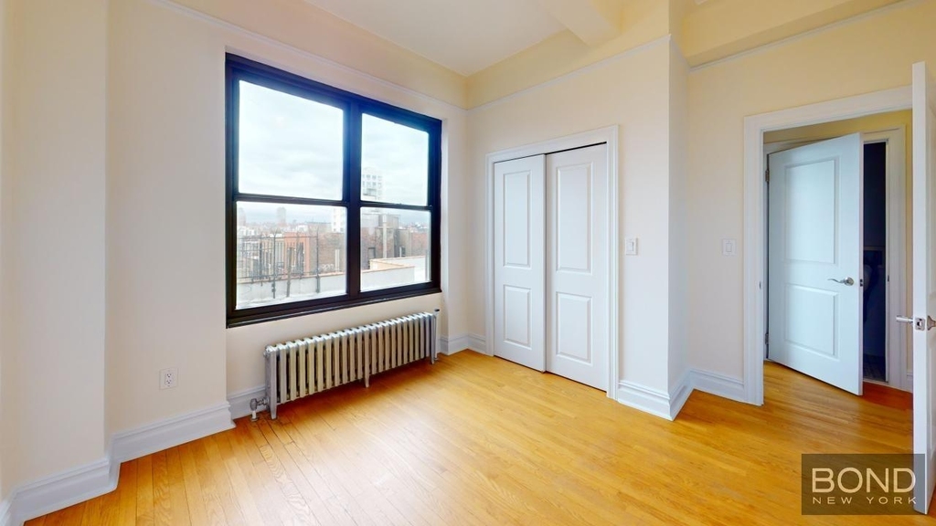 Second Avenue - Photo 12