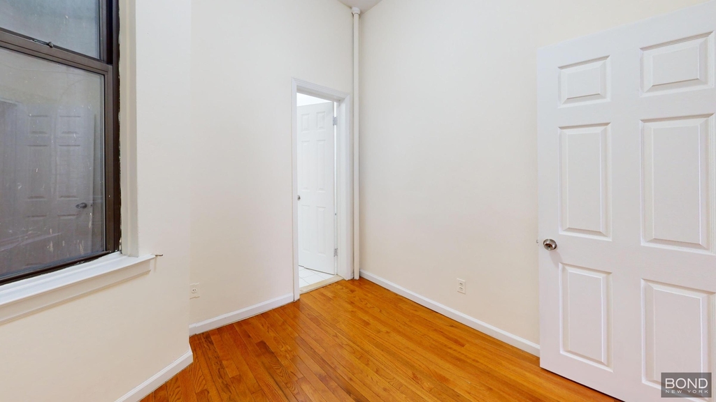 434 East 89th Street - Photo 5