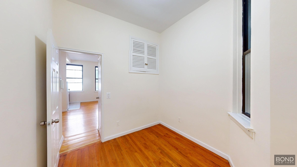 434 East 89th Street - Photo 4