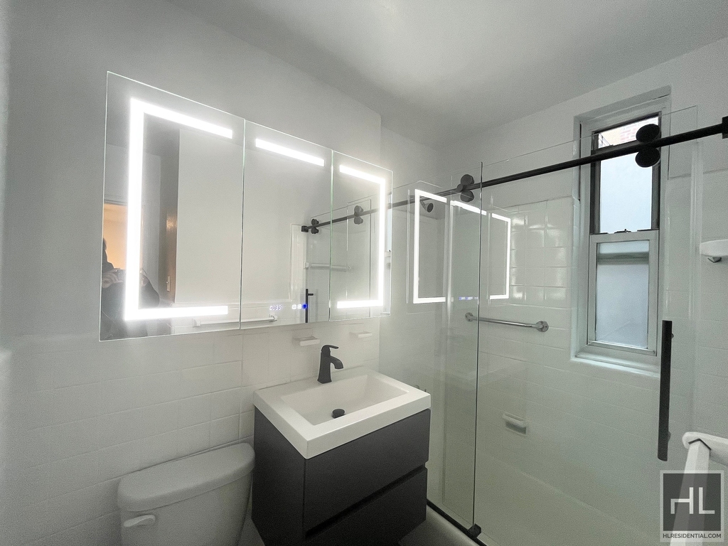 East 58 Street - Photo 10