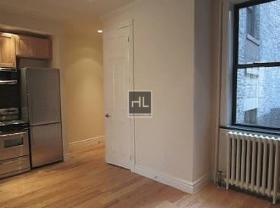 East 35th Street - Photo 2