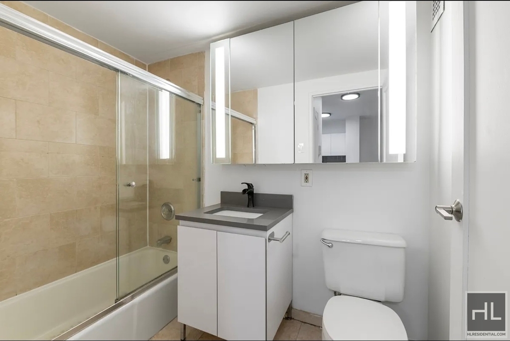 East 37th Street - Photo 5