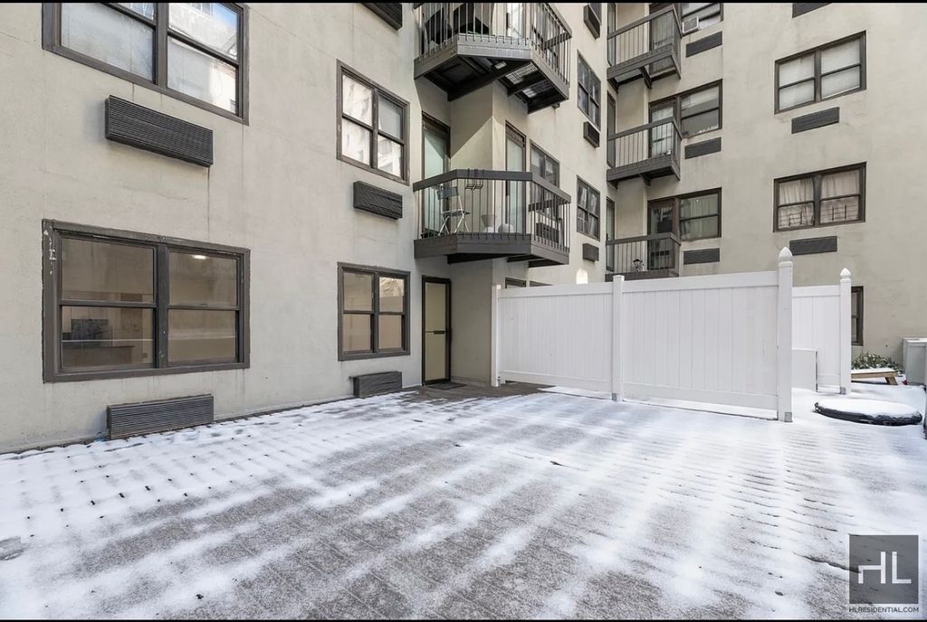 East 37th Street - Photo 11