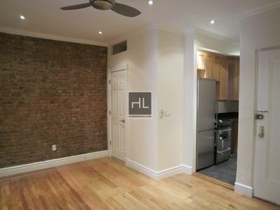 East 32nd Street - Photo 3