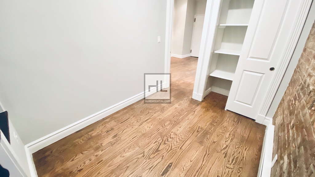 East 32nd Street - Photo 10