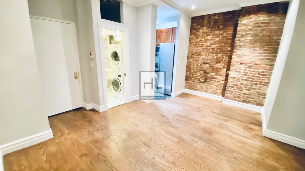 East 32nd Street - Photo 6