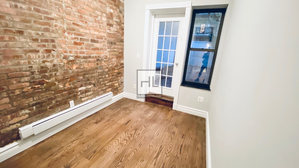 East 32nd Street - Photo 9