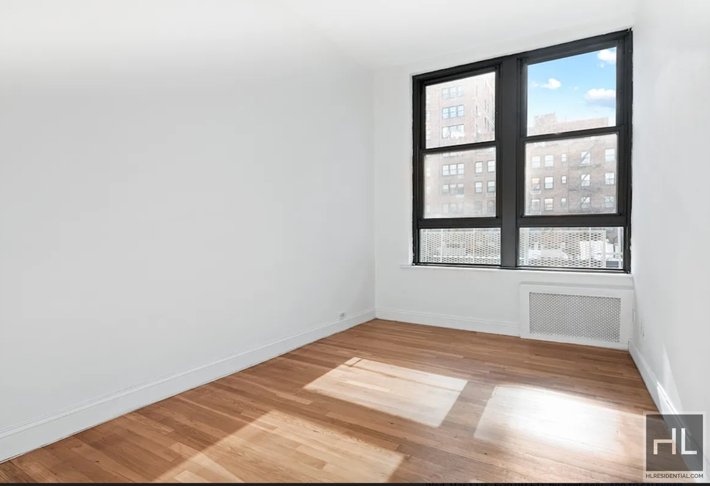 East 69 Street - Photo 0