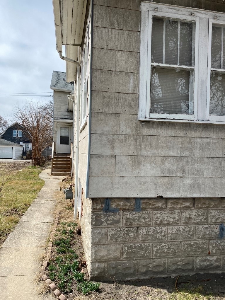 1508 S 1st Avenue - Photo 1