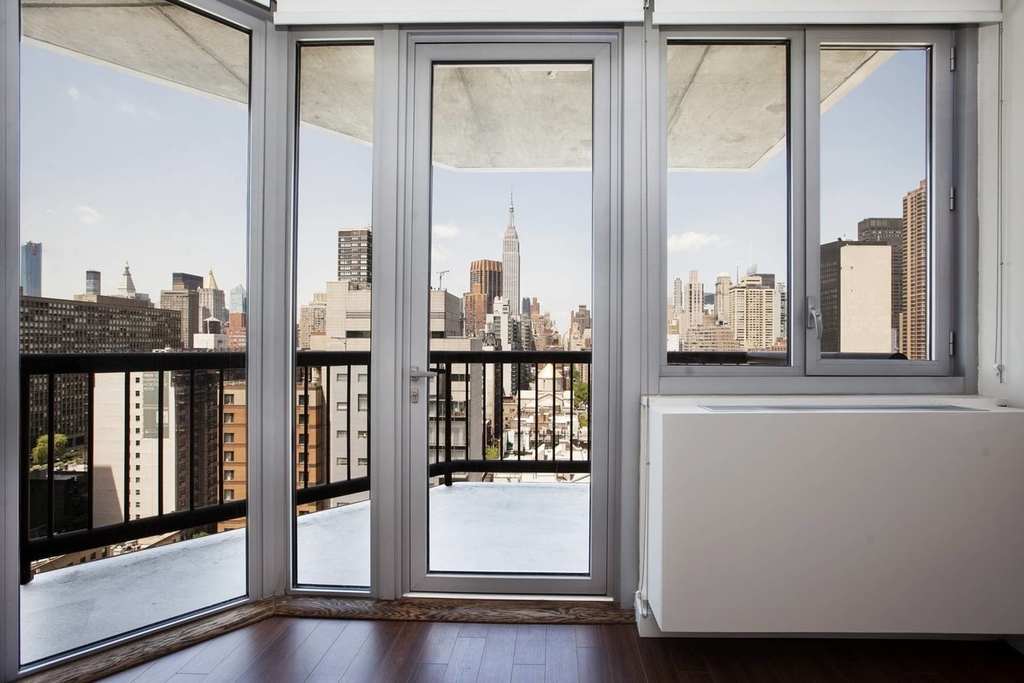 East 34th Street - Photo 14