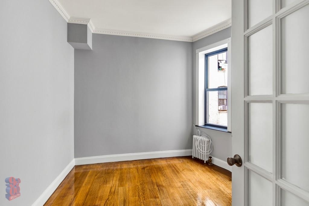 334 East 100th Street - Photo 5