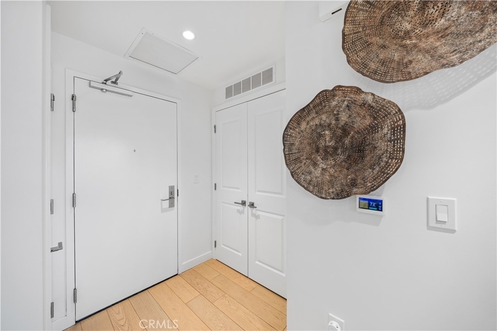 400 S Broadway - Photo 8