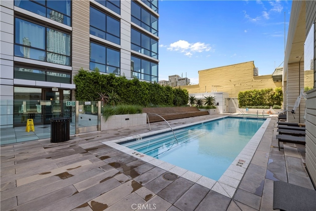 400 S Broadway - Photo 27