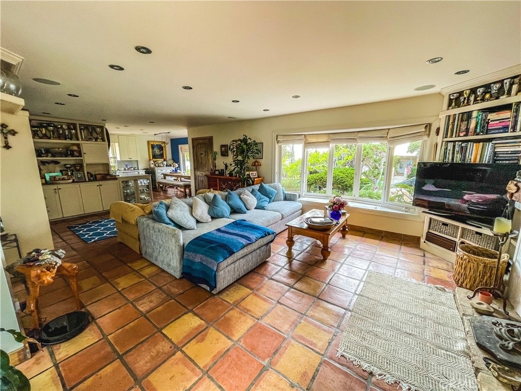 30722 Marilyn Drive - Photo 8