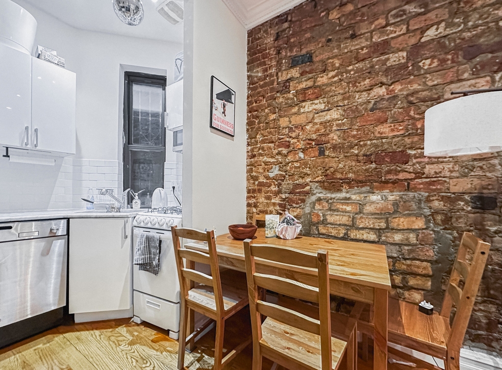 340 East 55th Street - Photo 2
