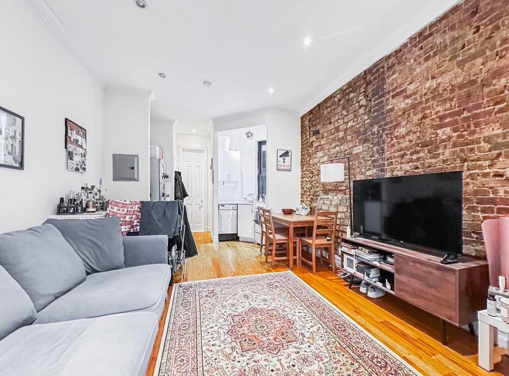 340 East 55th Street - Photo 1