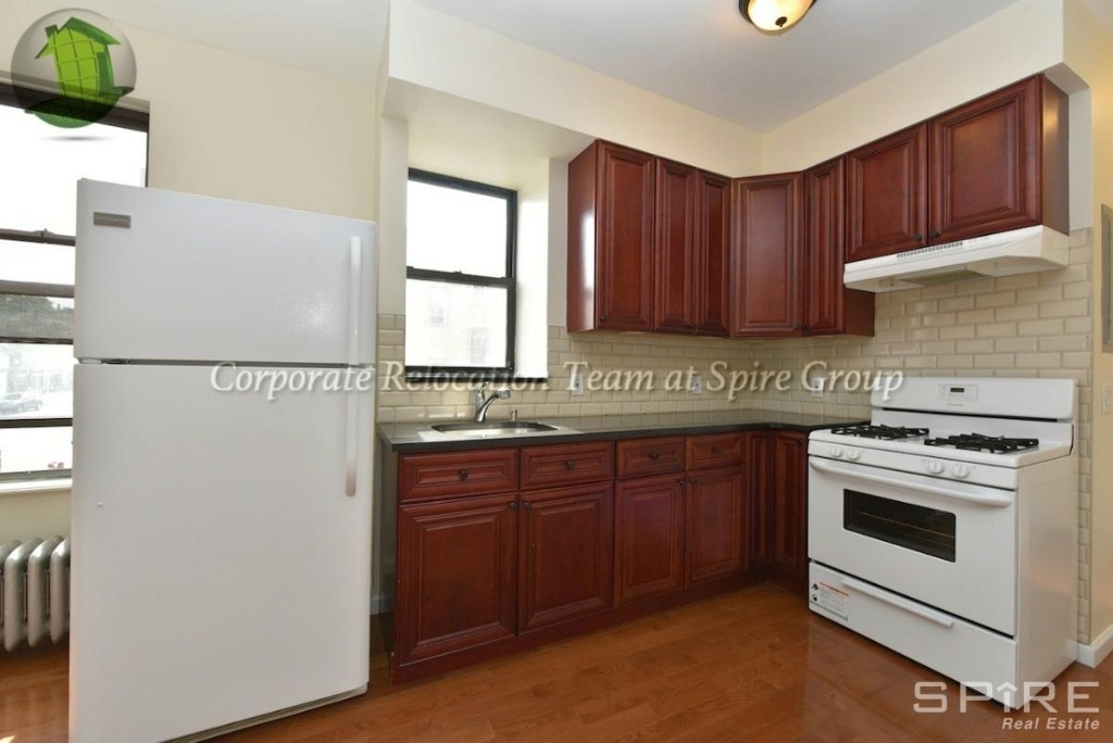 34-24 30th Avenue - Photo 4