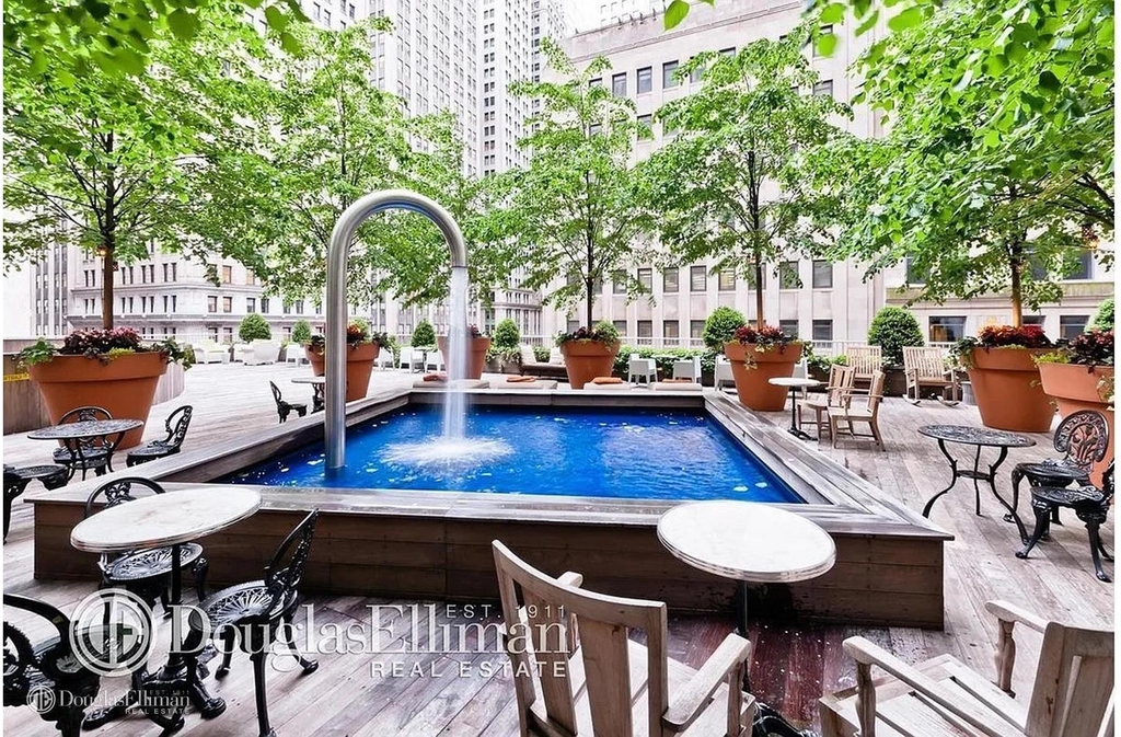 15 Broad St - Photo 10