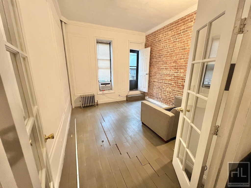 East 83rd Street - Photo 0