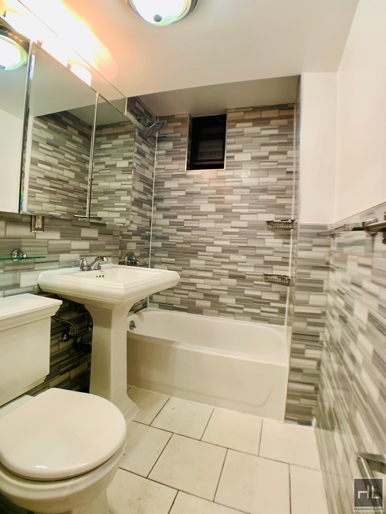 East 32nd Street - Photo 14