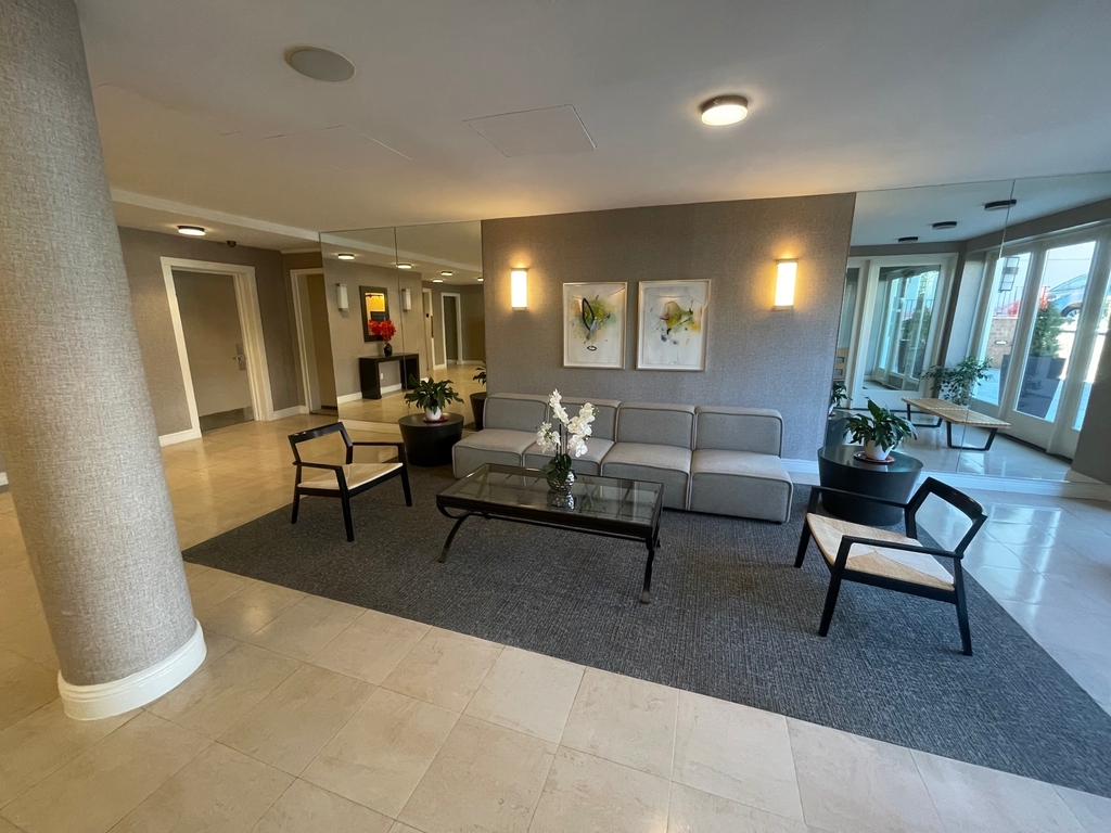 4430 Douglaston - Photo 16