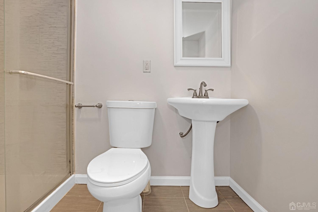 21 Westbury Road - Photo 24