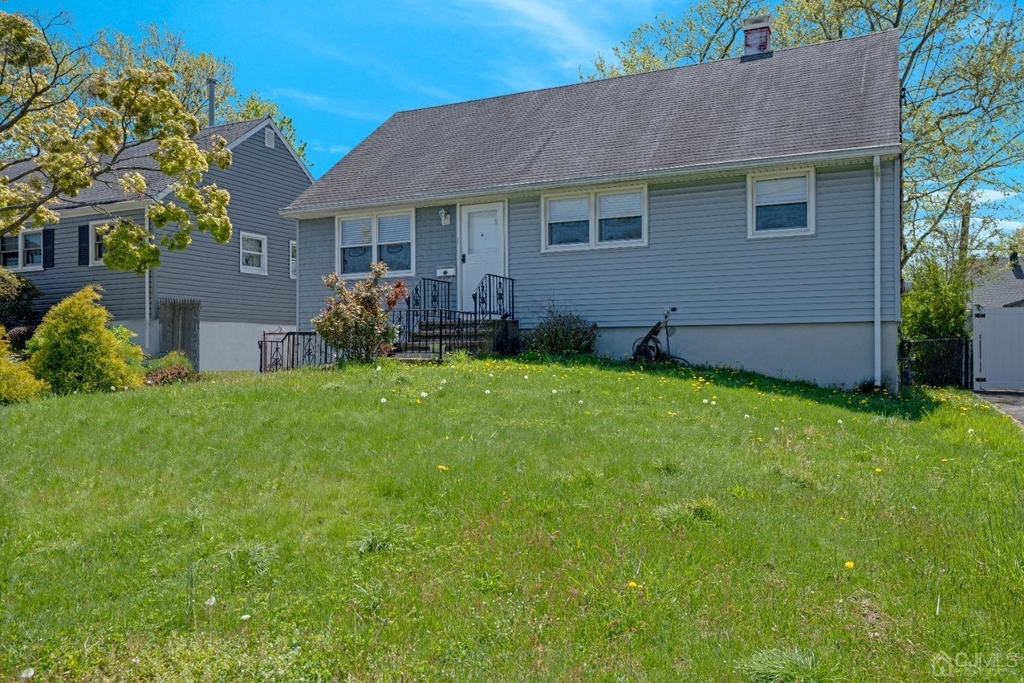 21 Westbury Road - Photo 1