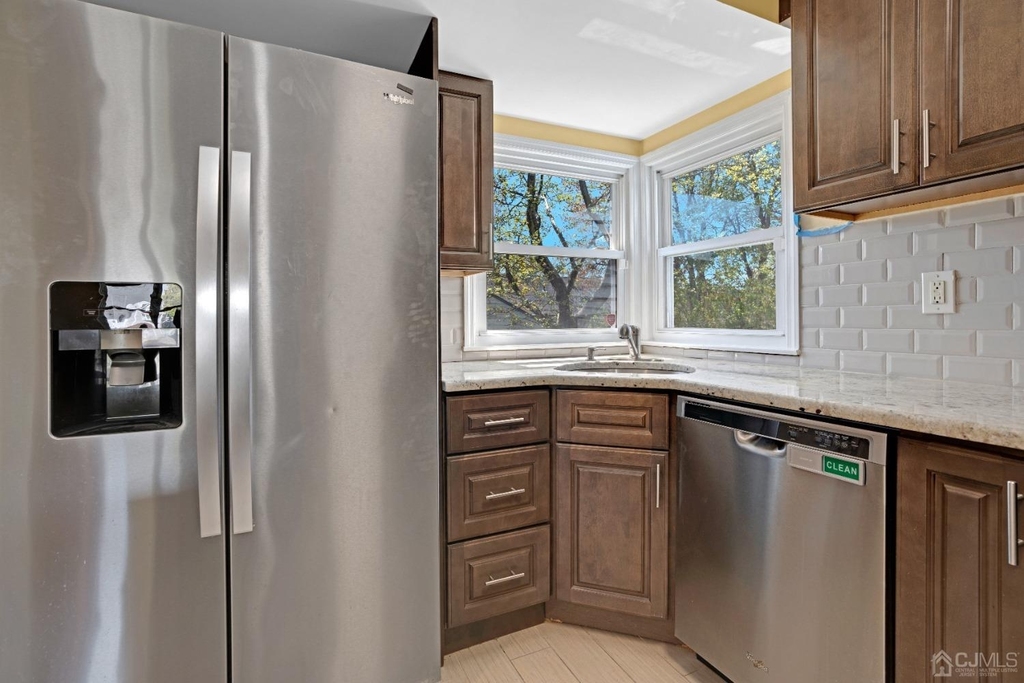 21 Westbury Road - Photo 5