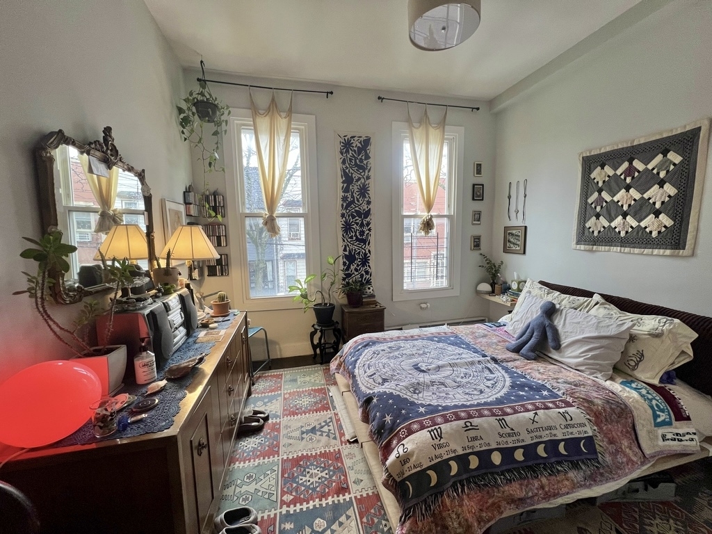16-29 Summerfield Street - Photo 0