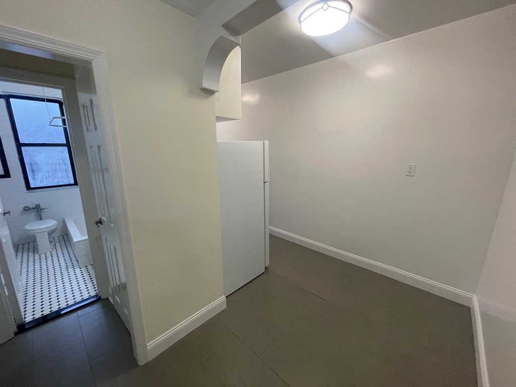 36-19 167th Street - Photo 7