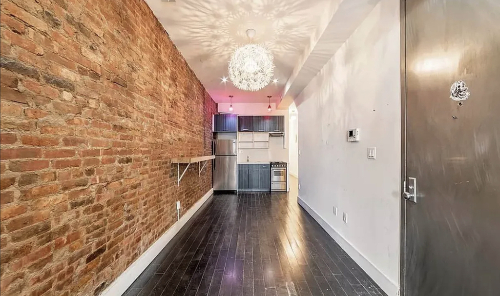 1066 Putnam Avenue - Photo 15