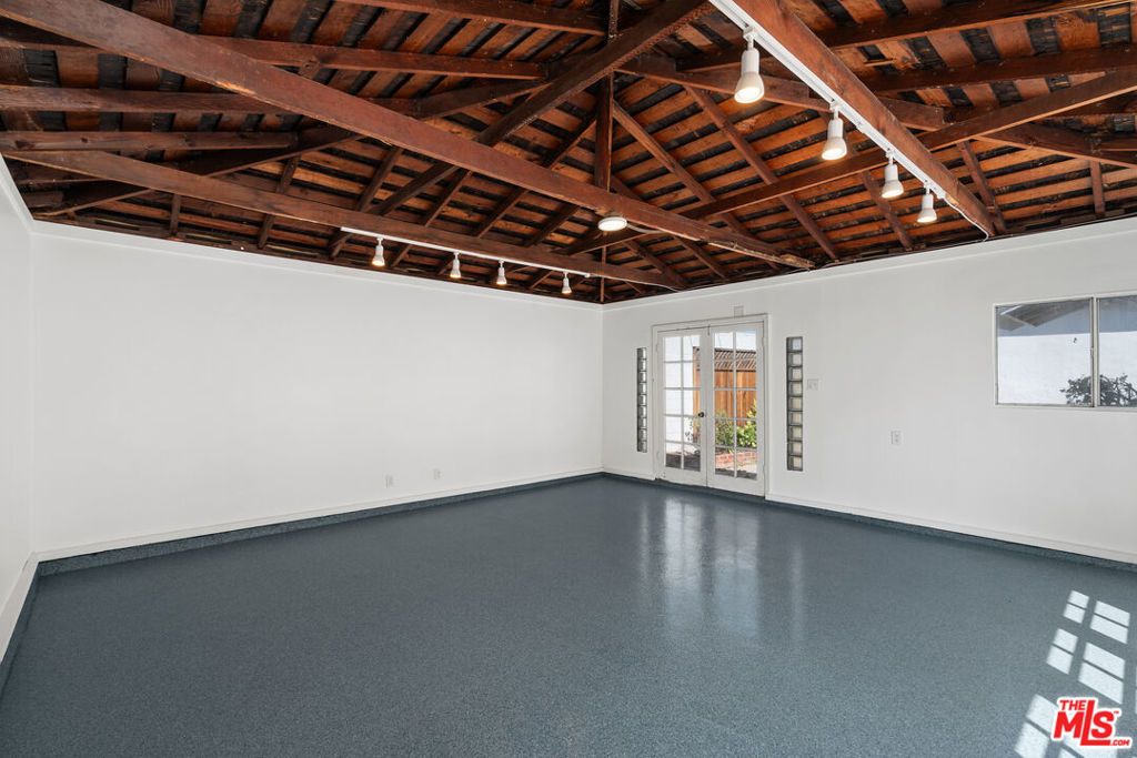 1315 Grant Street - Photo 17