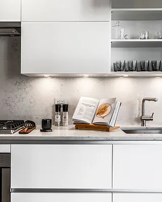 222 East 44th Street #12M - Photo 6