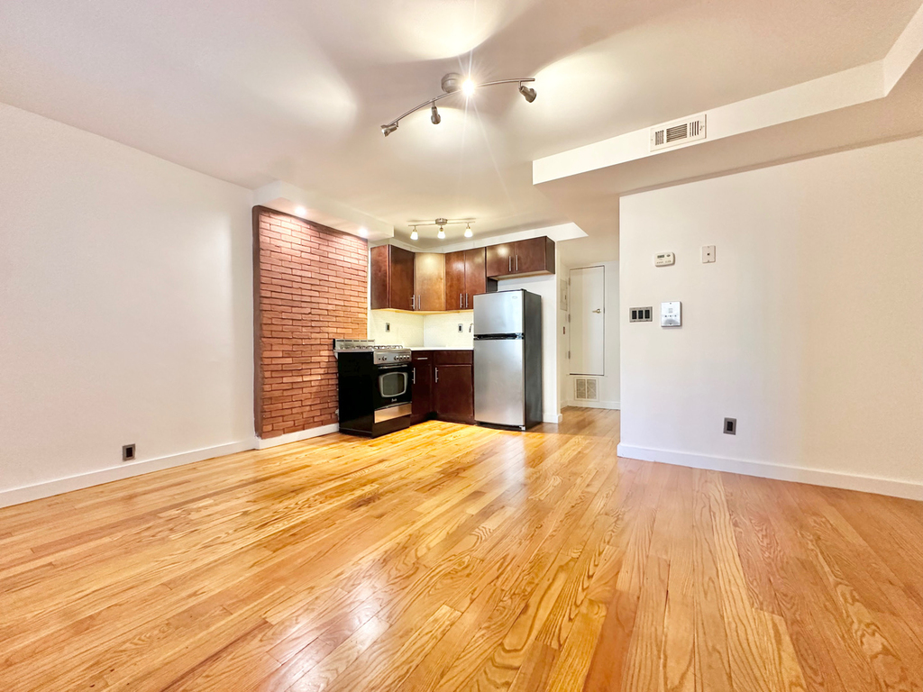 1145 Dean Street - Photo 1